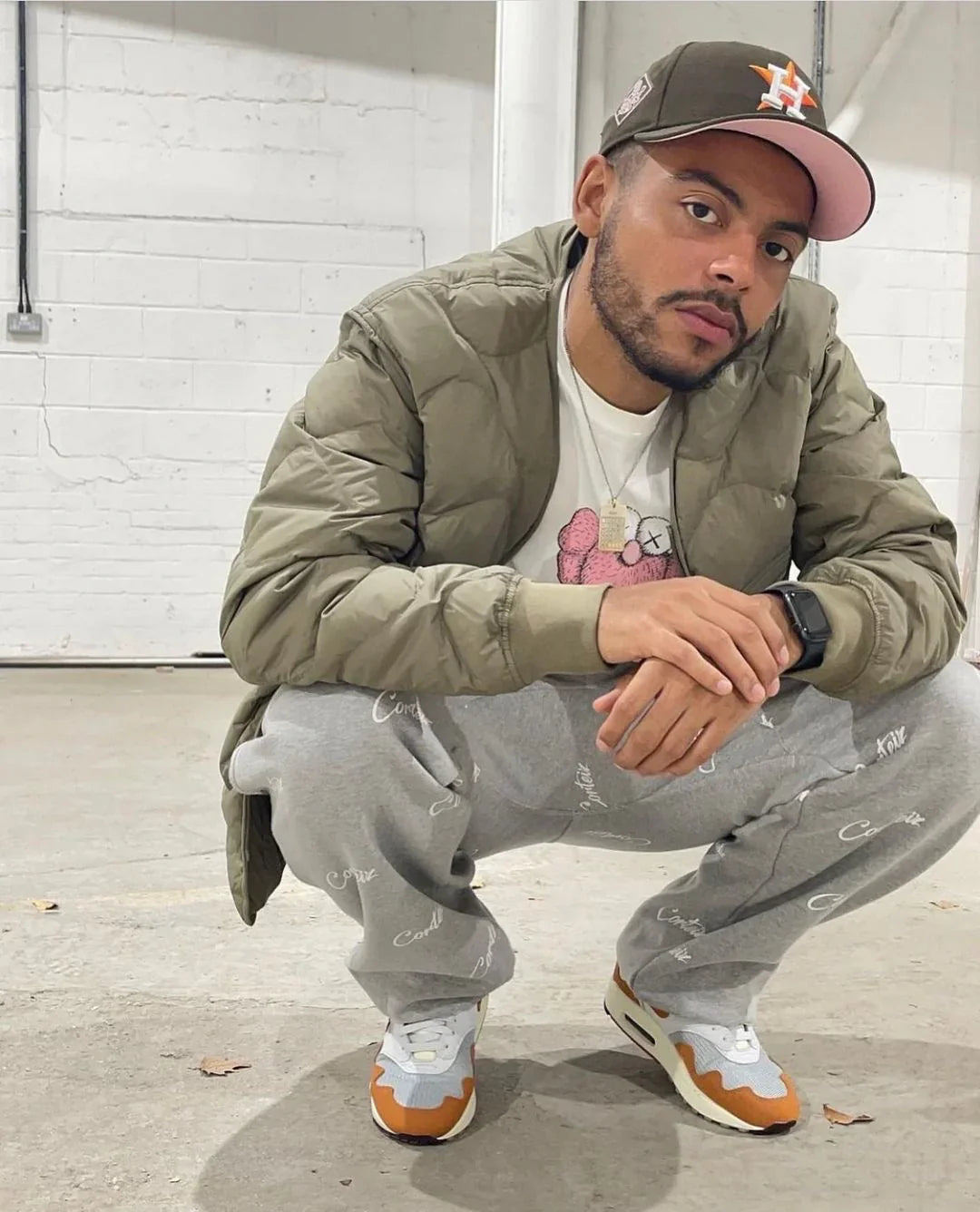 CORTEIZ All Over Print Joggers - Grey/White