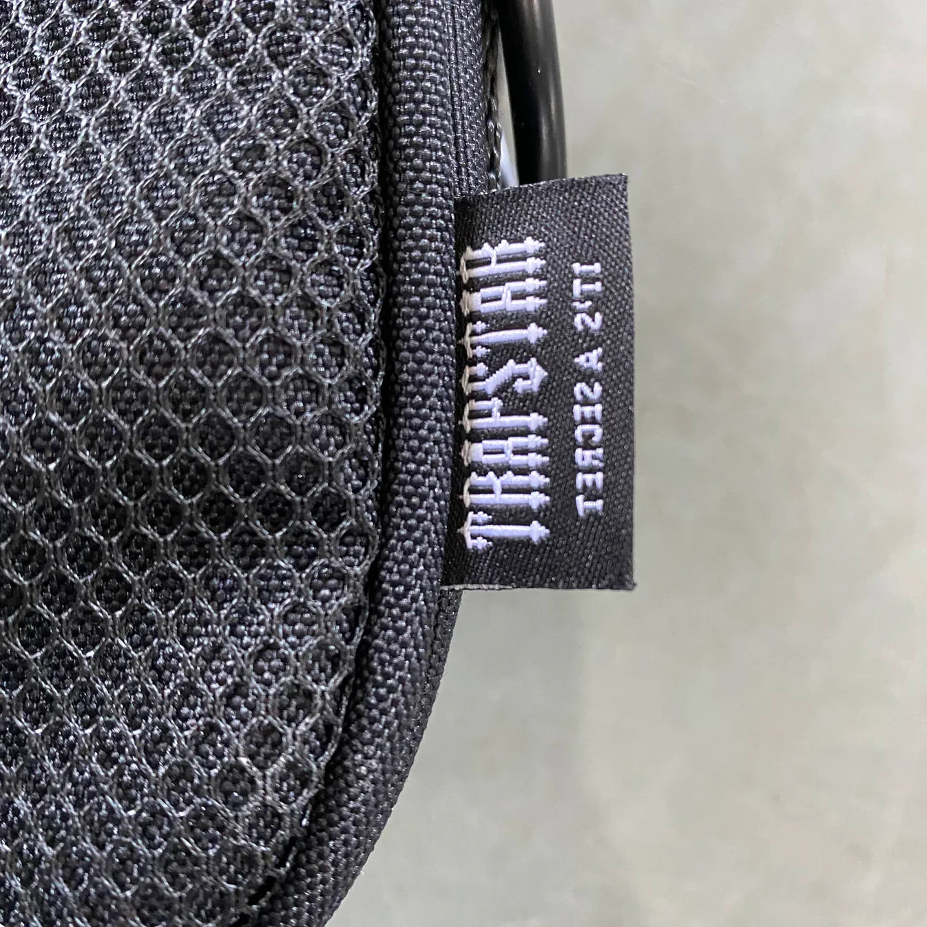 Trapstar Messenger Bag 2.0 - Black/White