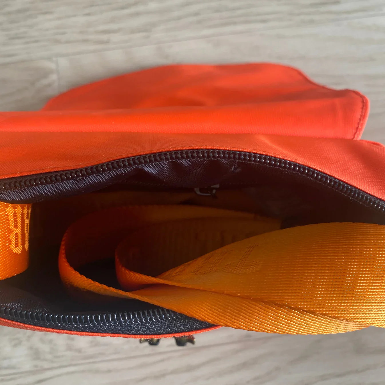 Trapstar Messenger Bag 1.0 - Orange
