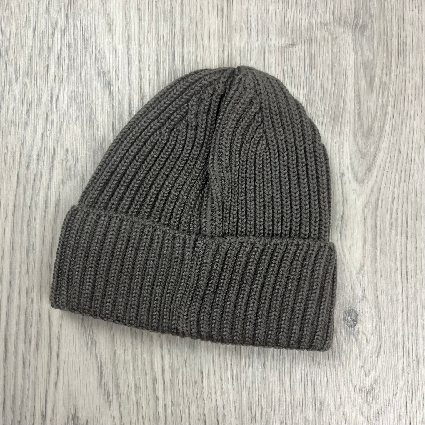 CP Company Lens Beanie - Walnut