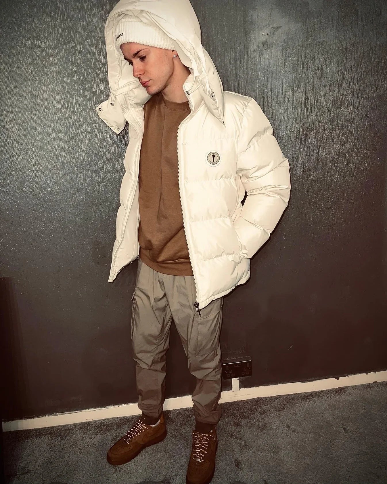 Trapstar Detachable Hooded Puffer Jacket - Cream