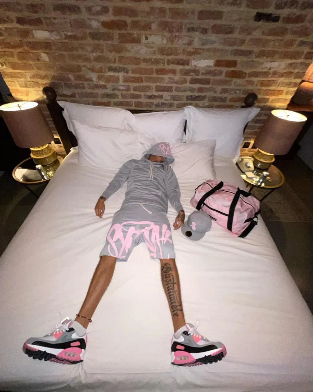 Syn T-Shirt & Shorts Set - Grey/Pink