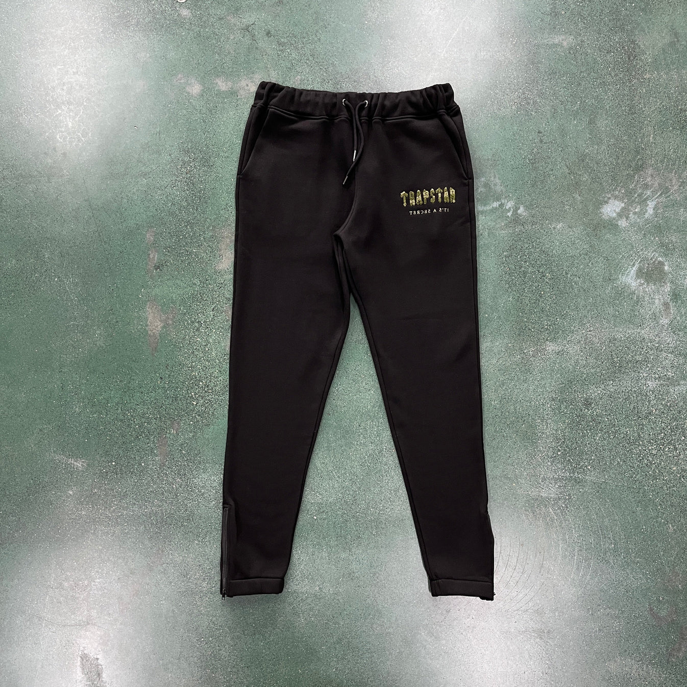 Trapstar Decoded Chenille Tracksuit - Olive Camo/Black