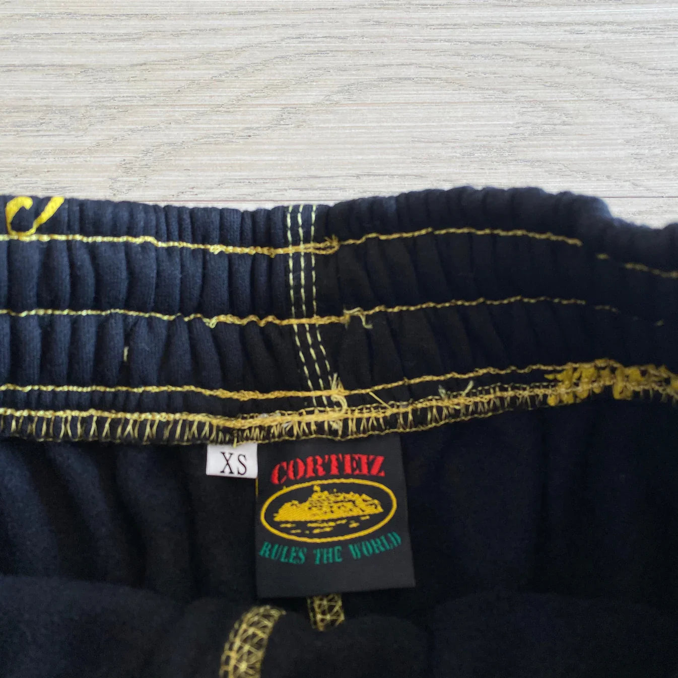 CORTEIZ All Over Print Joggers - Black/Yellow