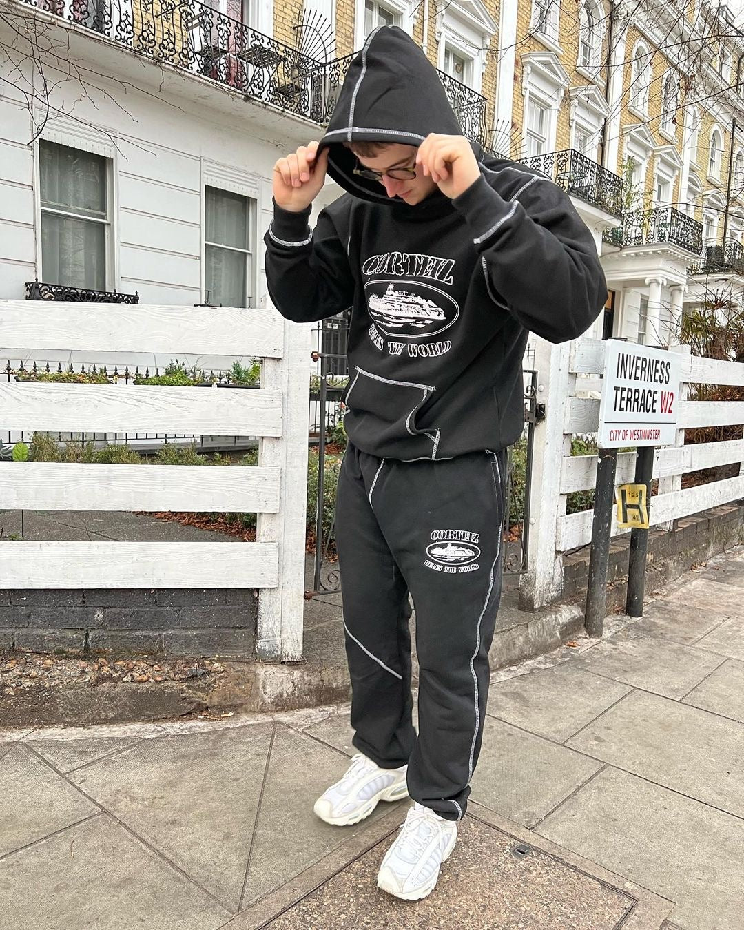 CORTEIZ Alcatraz Hoodie - Black/White
