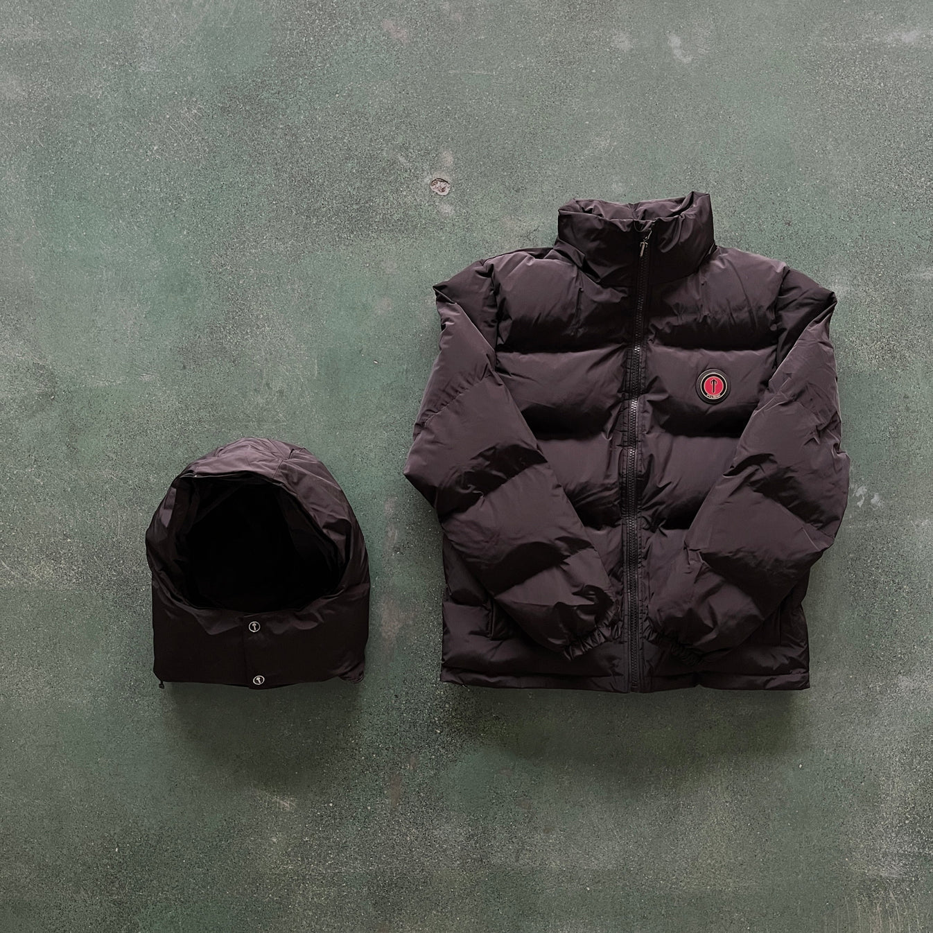 Trapstar Detachable Hooded Puffer Jacket - Black/Red