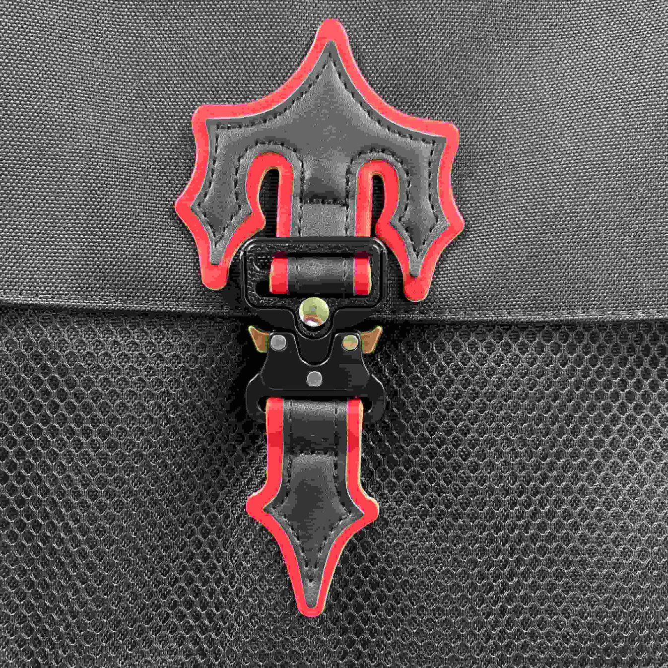 Trapstar Messenger Bag 2.0 - Black/Red
