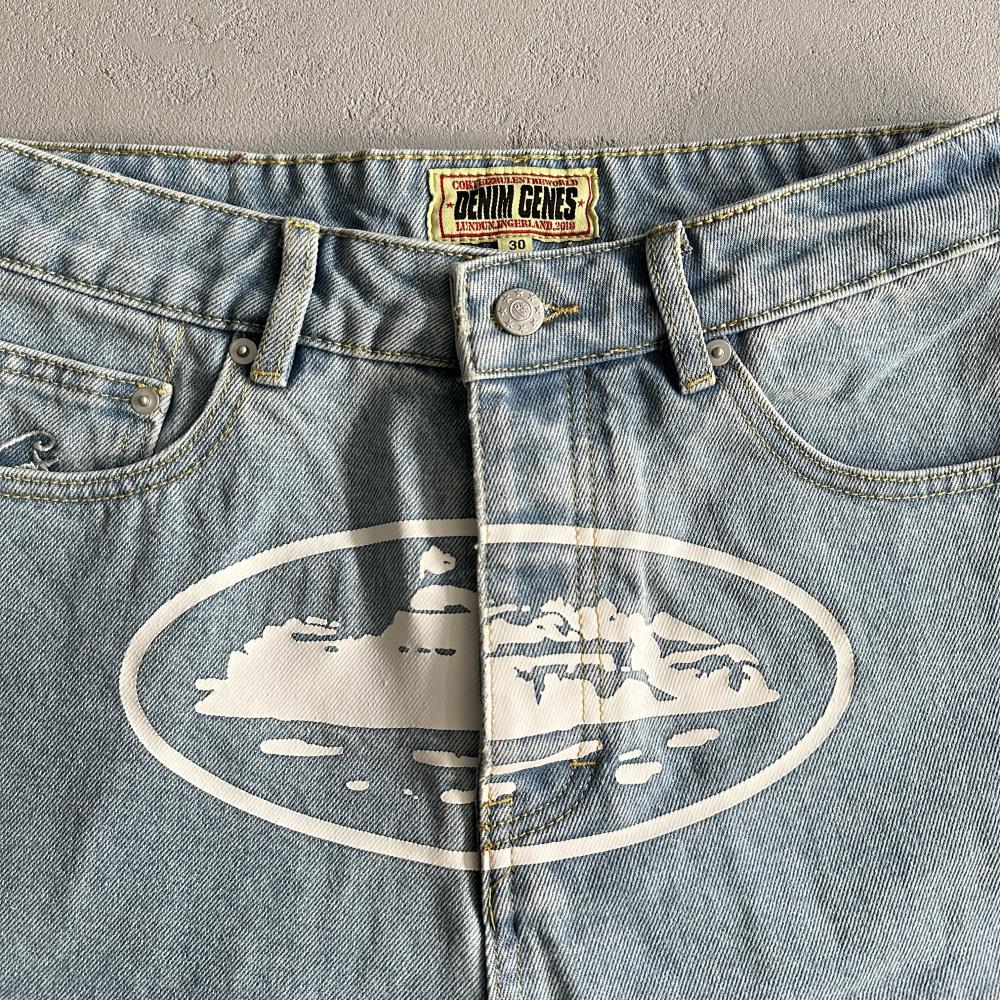 CORTEIZ Island Baggy Jean Shorts - Light Blue