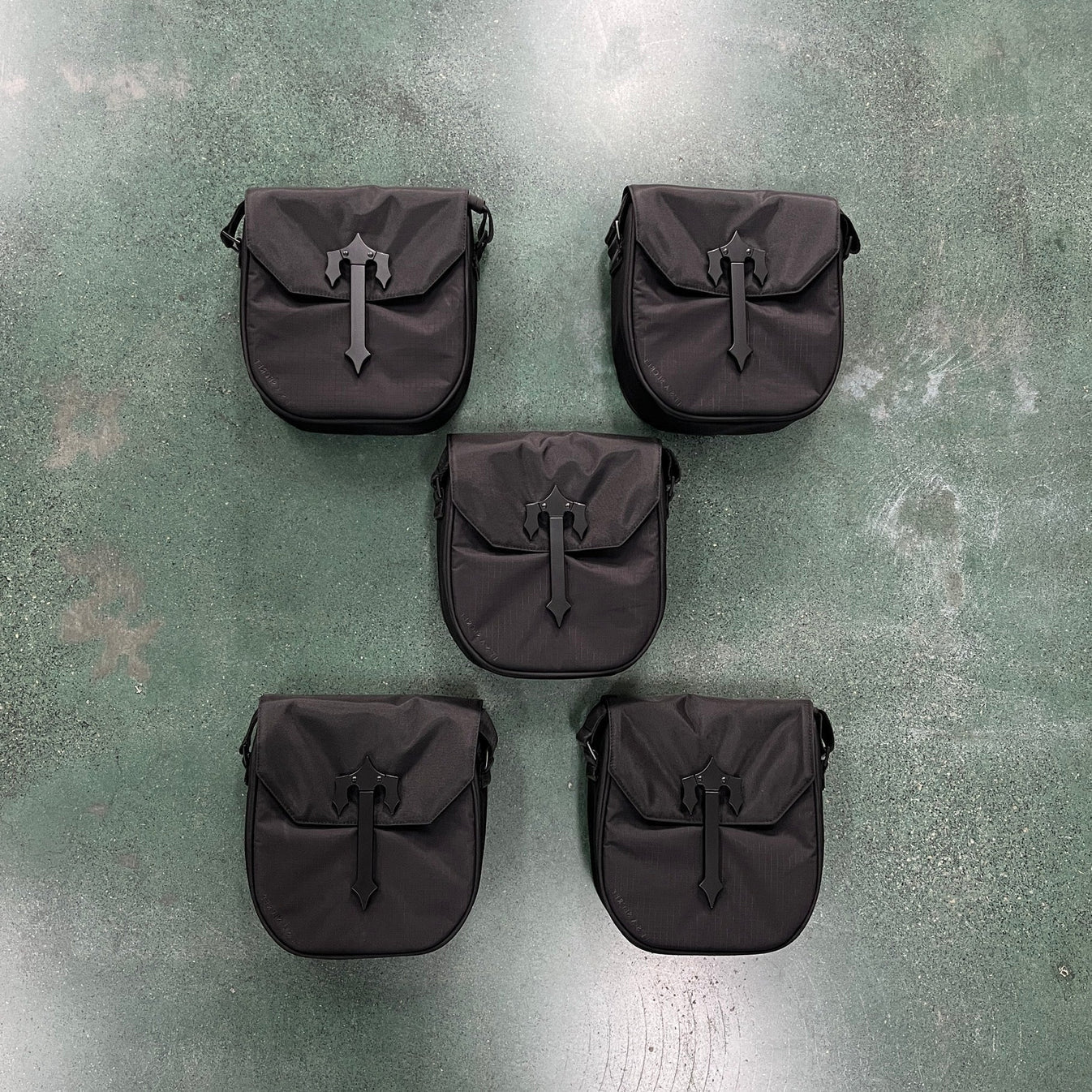 Trapstar Cobra T Bag - Black/Black