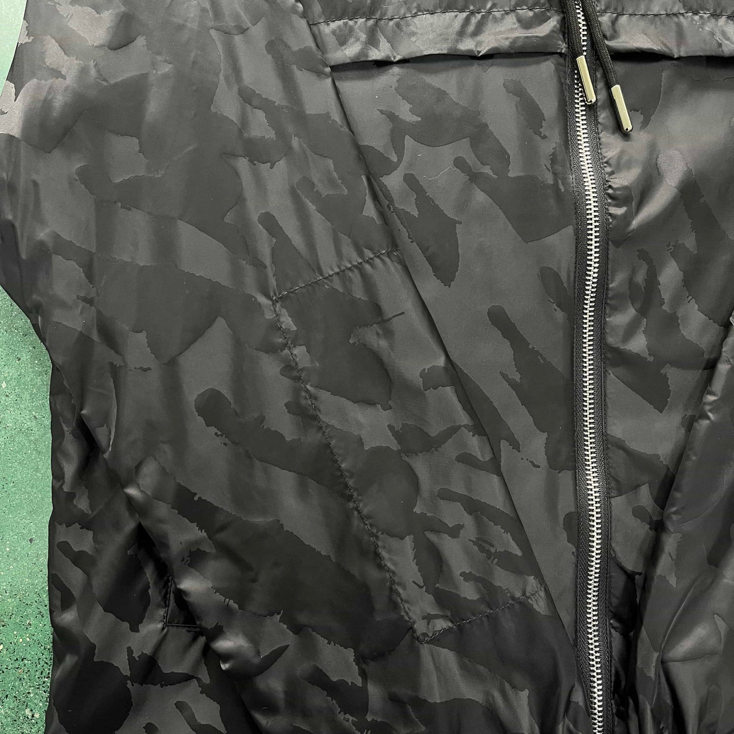 Trapstar Irongate T Jacquard Windbreaker - Black/Blue