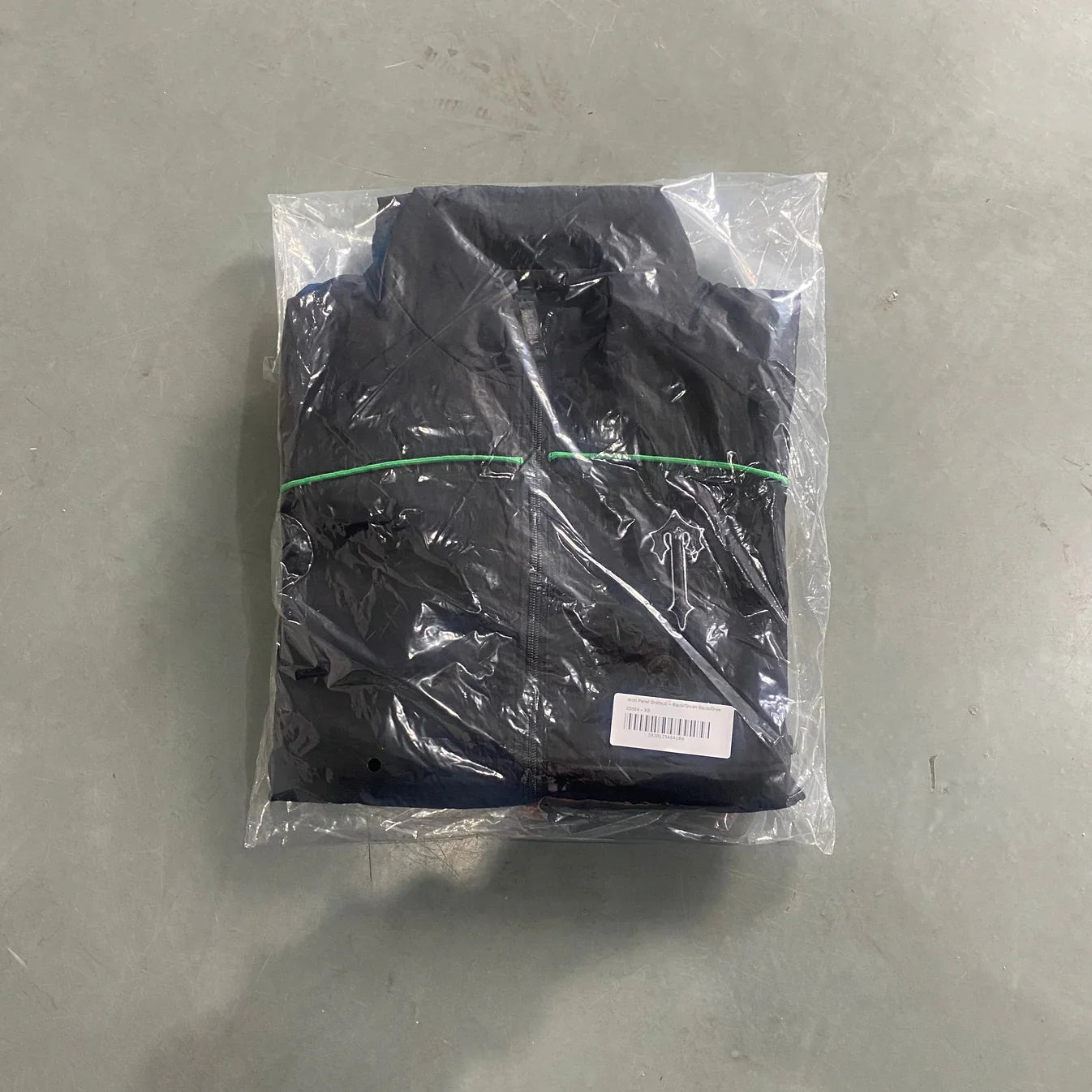 Trapstar Irongate T Shellsuit - Black/Green