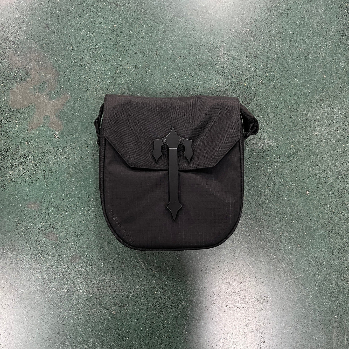 Trapstar Cobra T Bag - Black/Black
