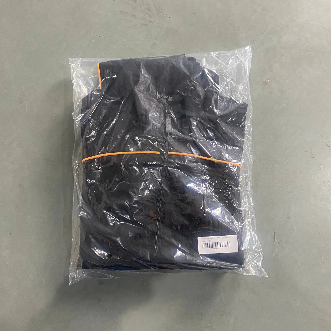 Trapstar Irongate T Shellsuit - Black/Yellow