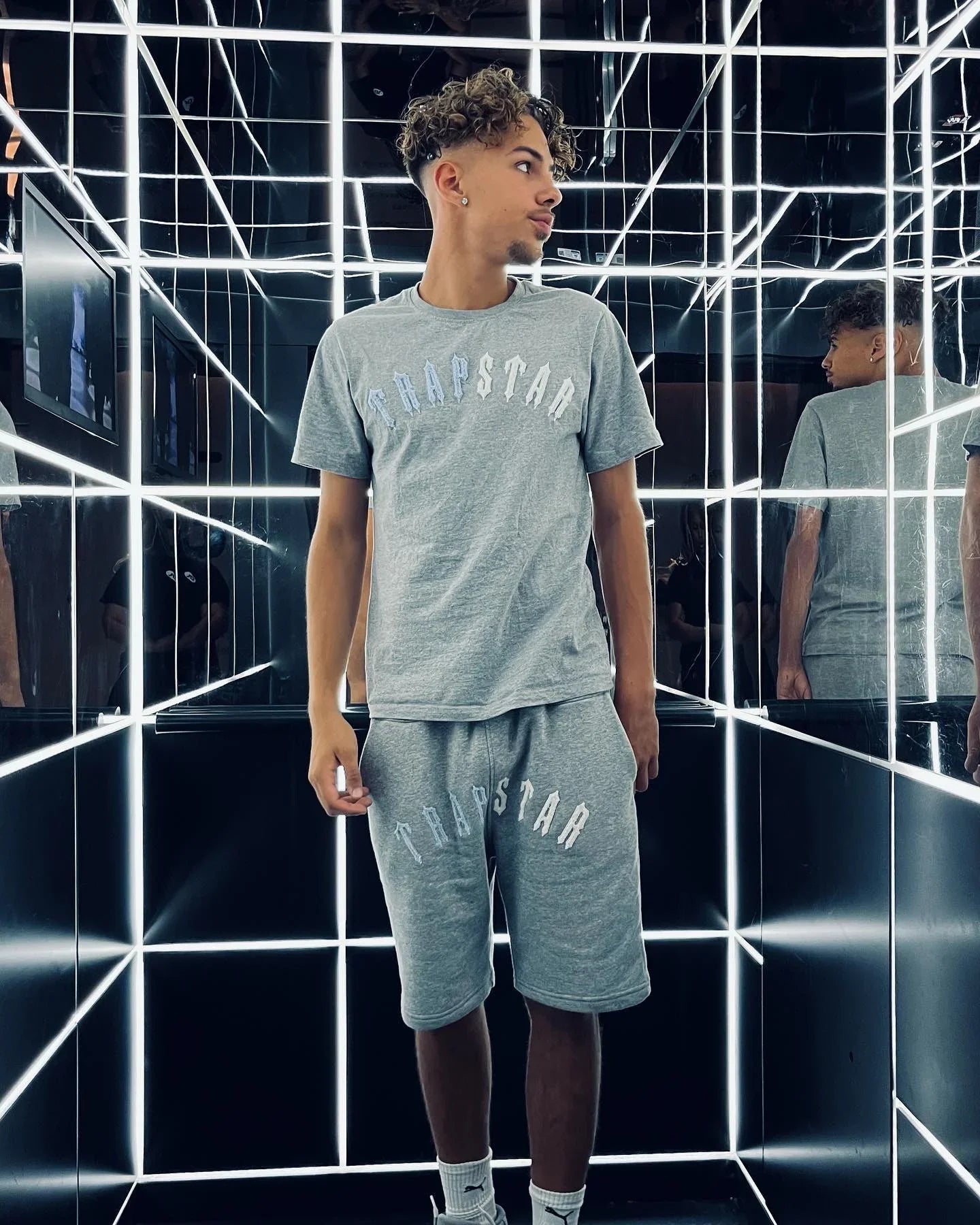 Trapstar Arch Chenille Short Set - Grey/Black