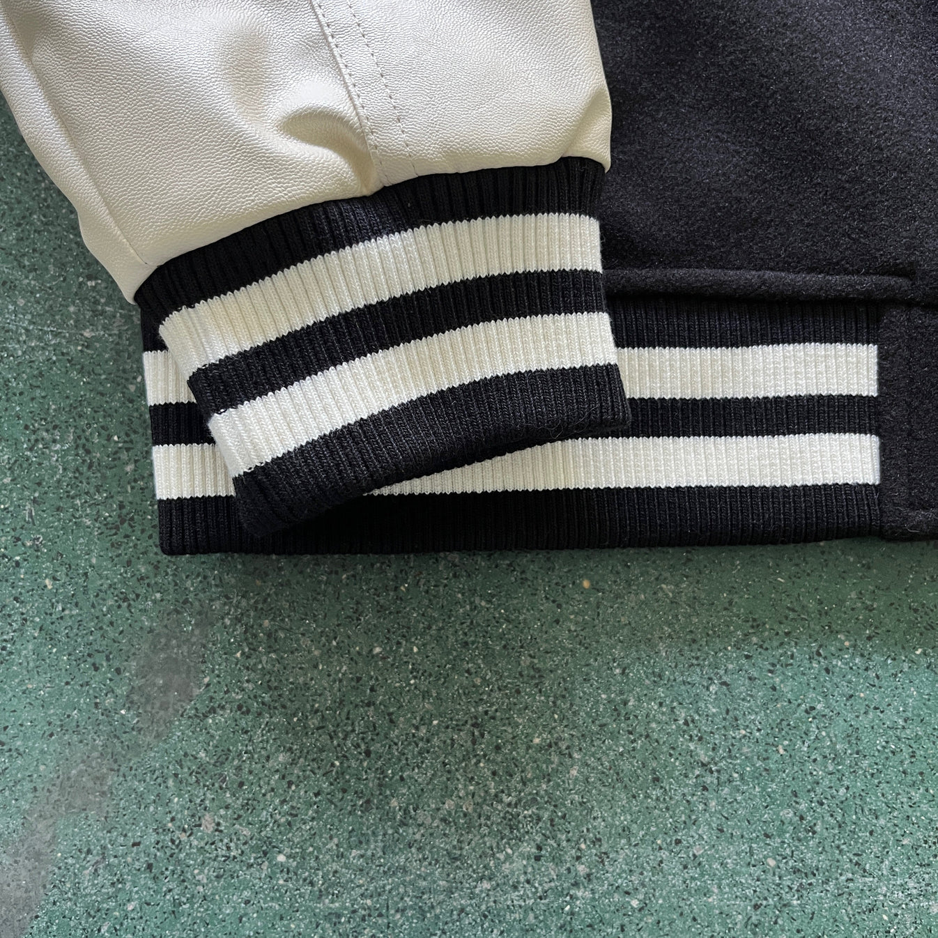 Trapstar Hyperdrive Chenille Varsity Jacket - Black/White