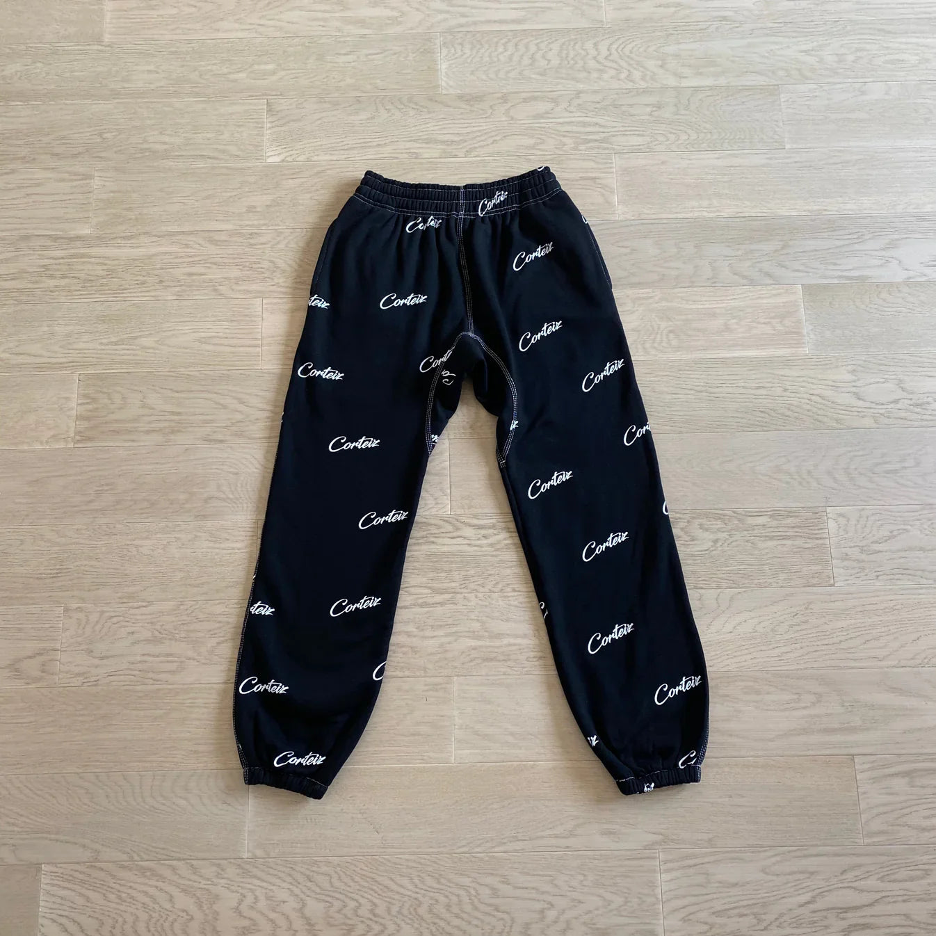 CORTEIZ All Over Print Joggers - Black/White