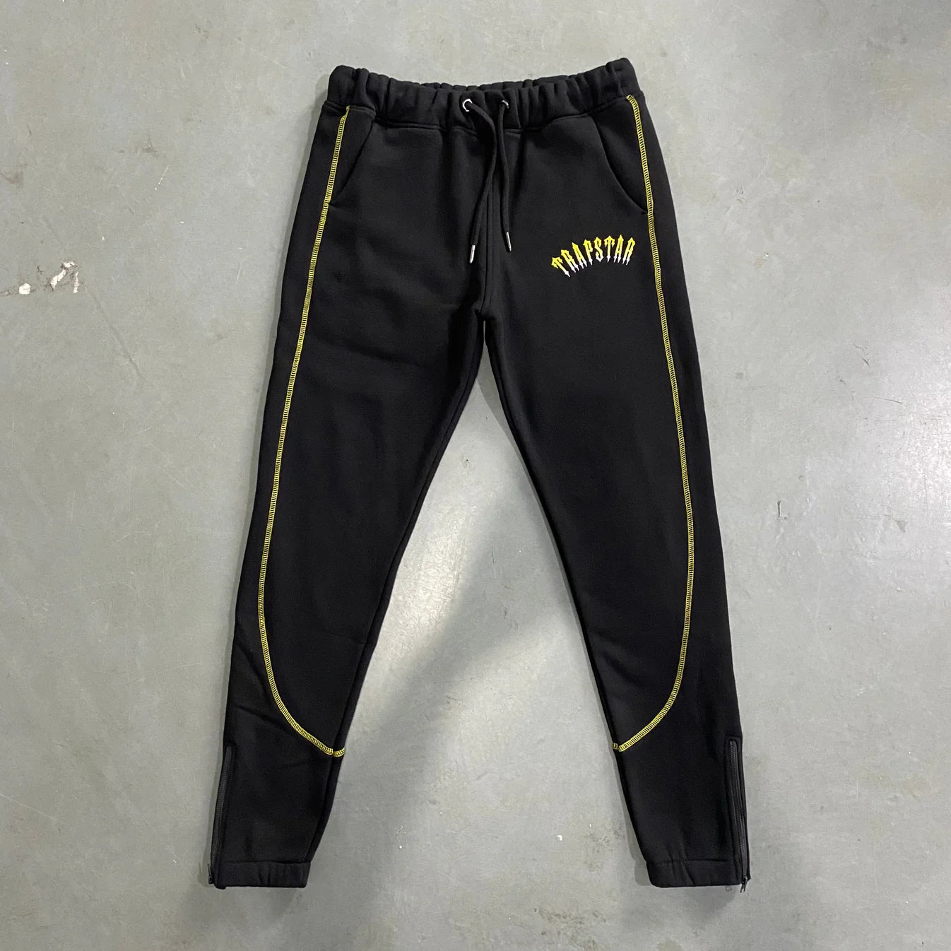 Trapstar x Central Cee 23 Arched Panel Set - Black/Yellow