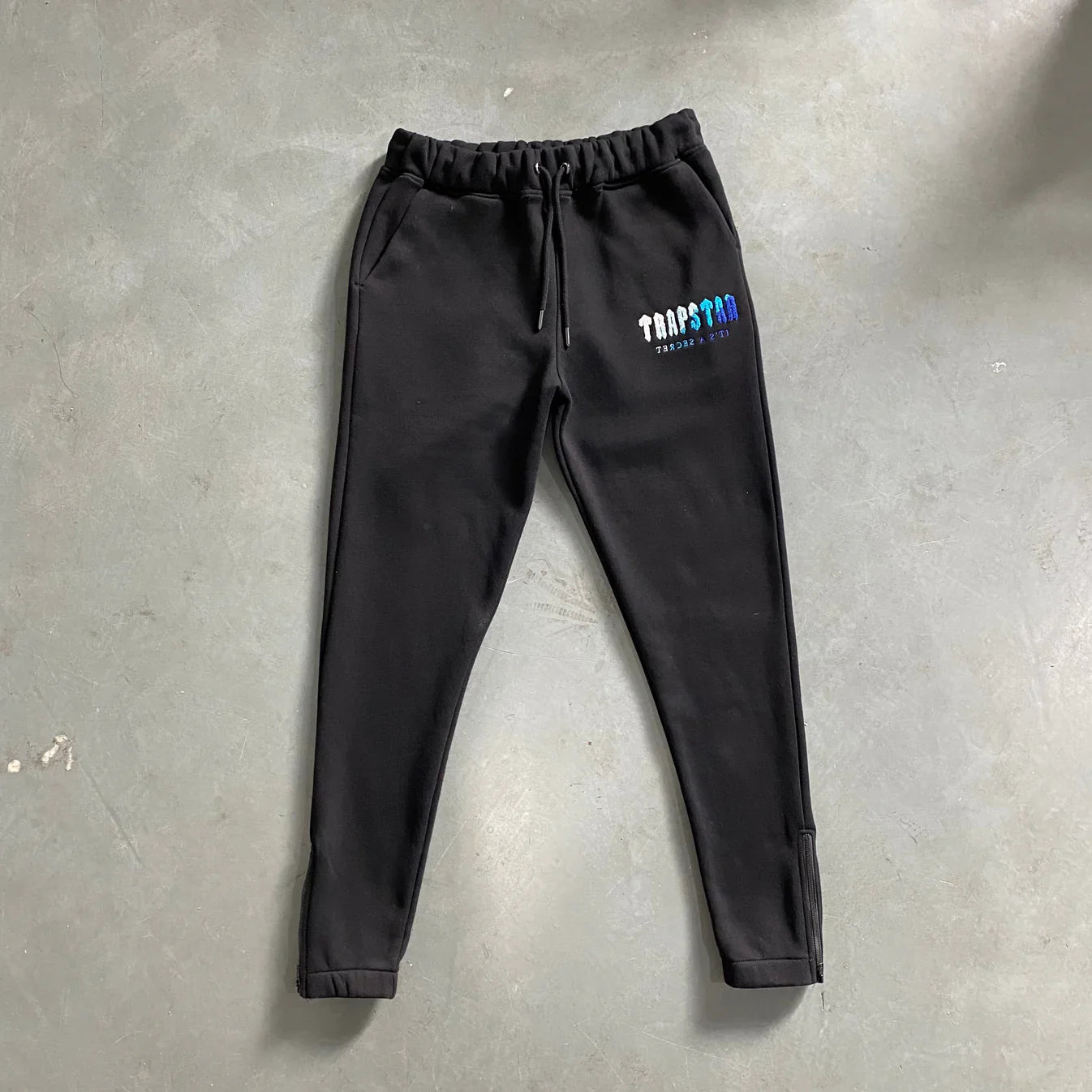 Trapstar Chenille Decoded Tracksuit Ice Flavours - Black/Grey