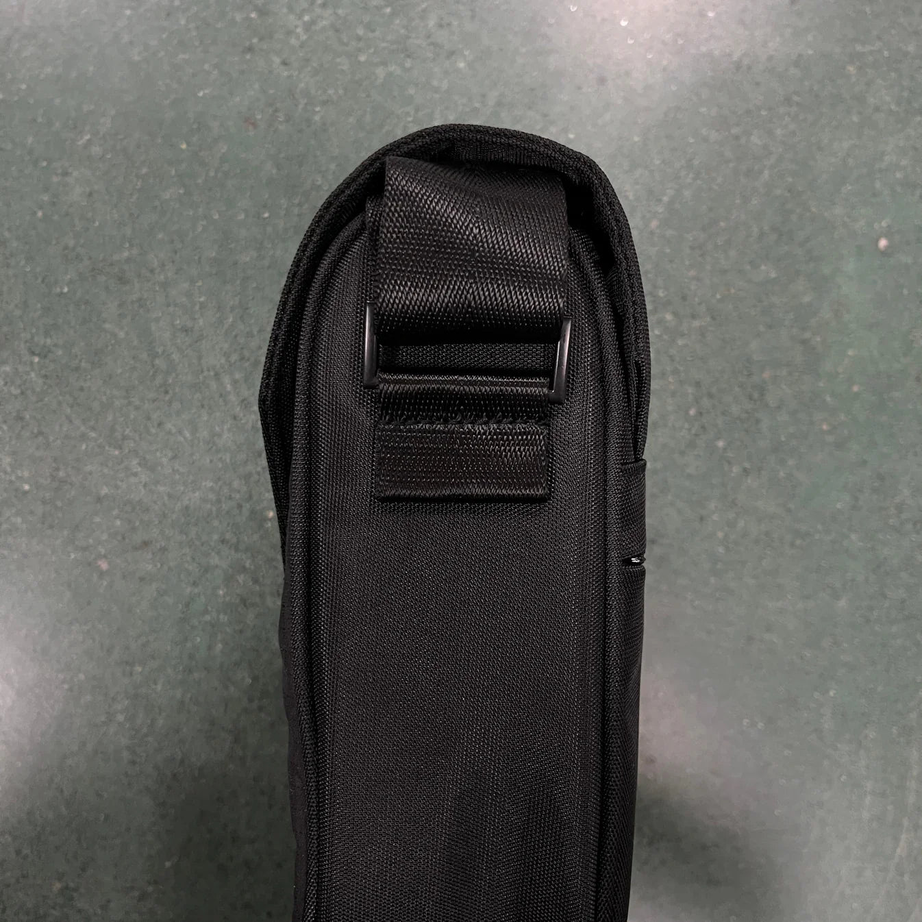 Trapstar Cobra T Bag - Black/Silver