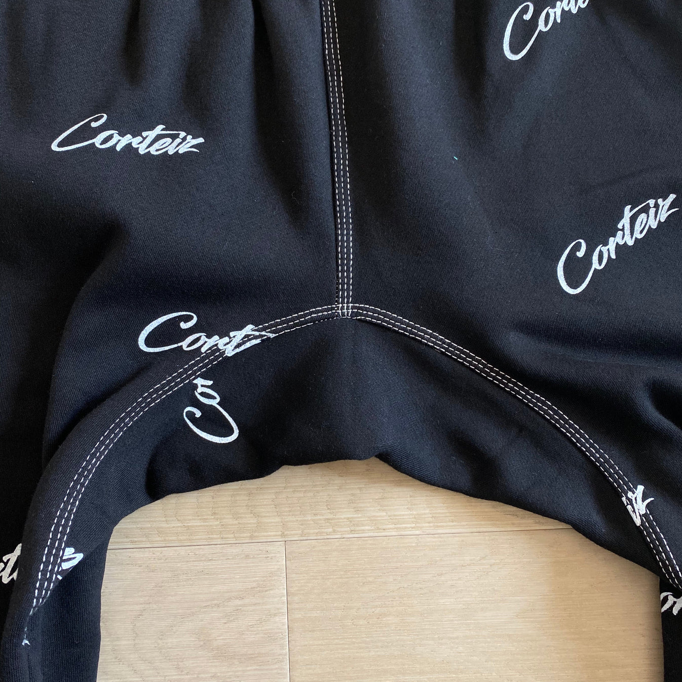 CORTEIZ All Over Print Joggers - Black/White