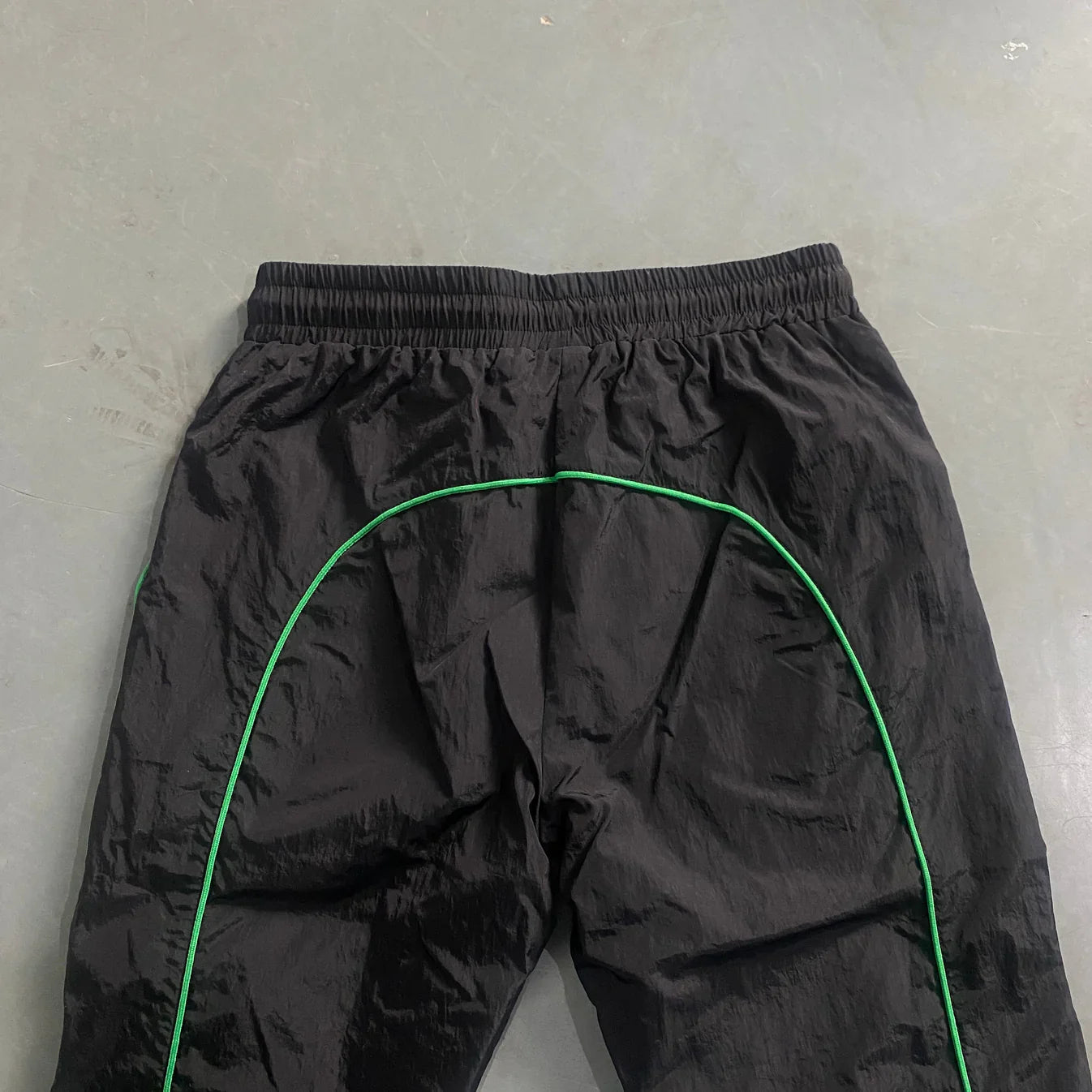 Trapstar Irongate T Shellsuit - Black/Green
