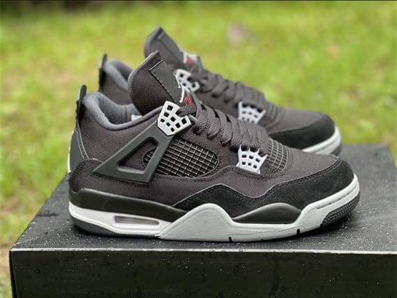 Jordan 4 - Black Canvas