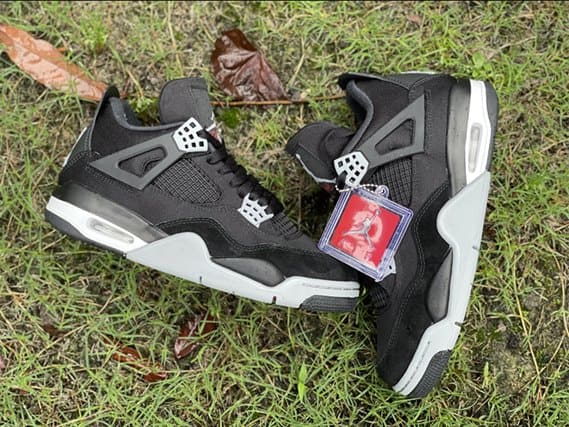Jordan 4 - Black Canvas