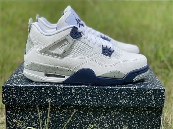 Jordan 4 Retro - Midnight Navy