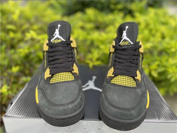 Jordan 4 Retro - Yellow Thunder
