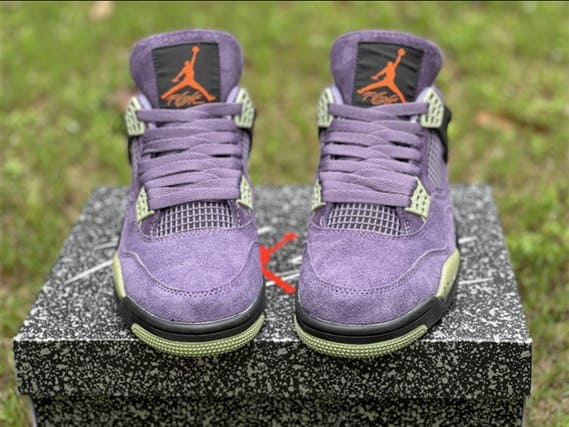 Jordan 4 WMNS - Canyon Purple