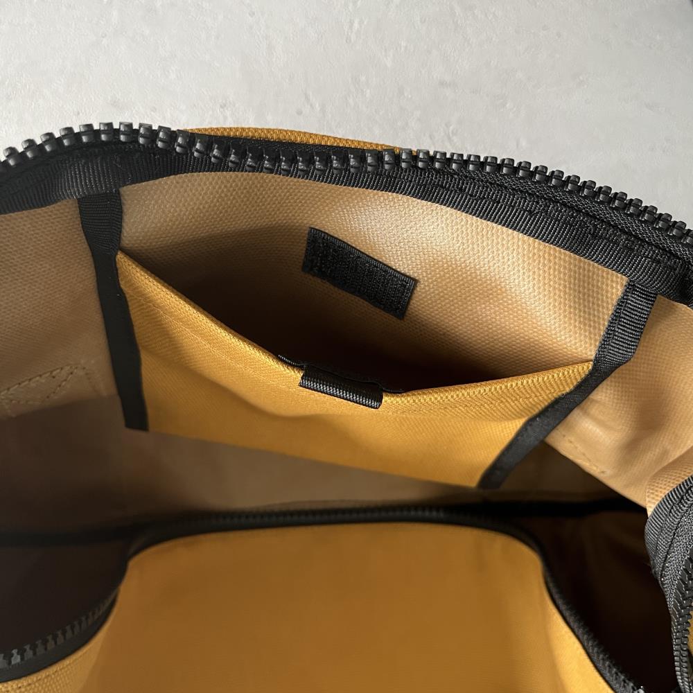 CORTEIZ Alcatraz Duffle Bag - Yellow