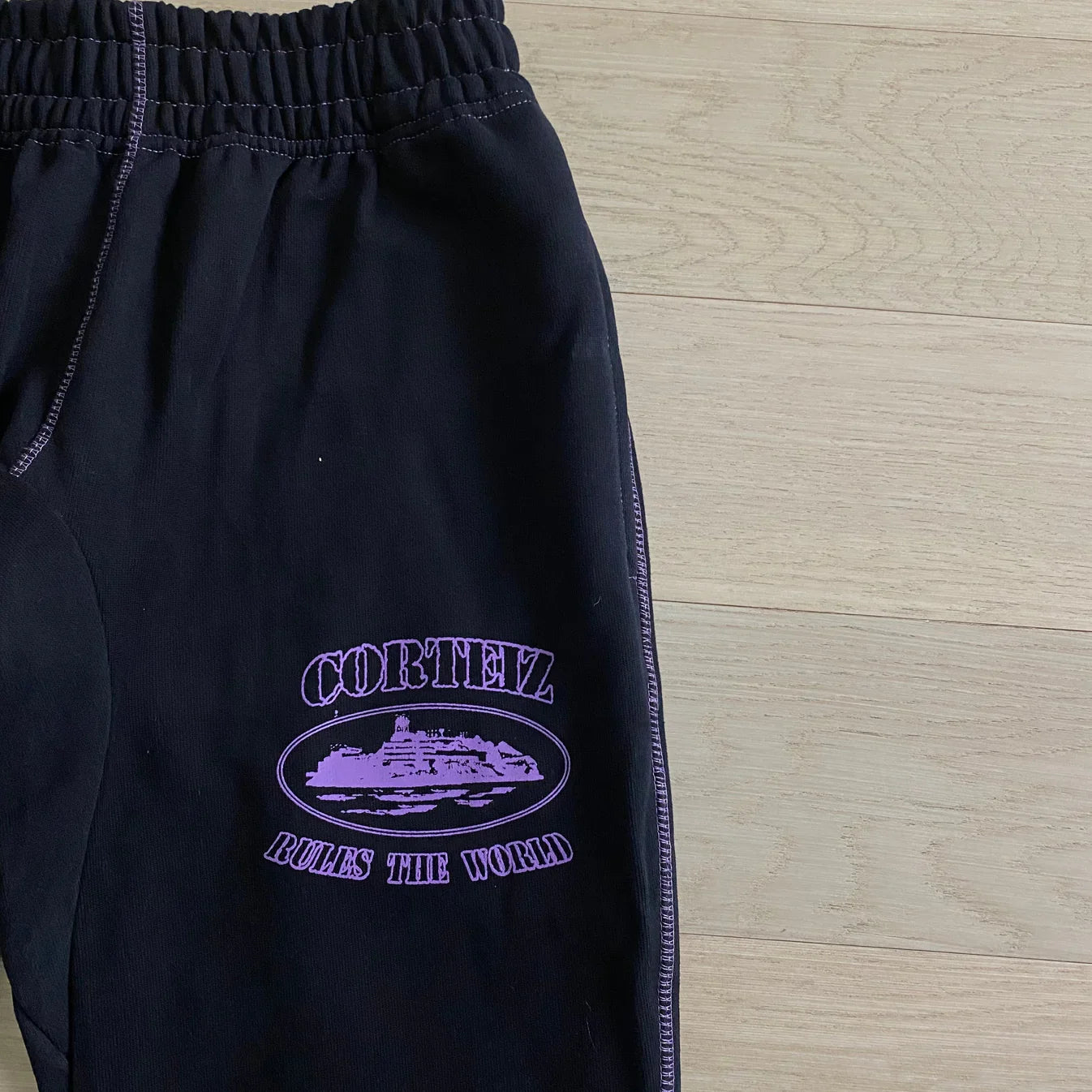 CORTEIZ Alcatraz Jogging Pants - Black/Purple