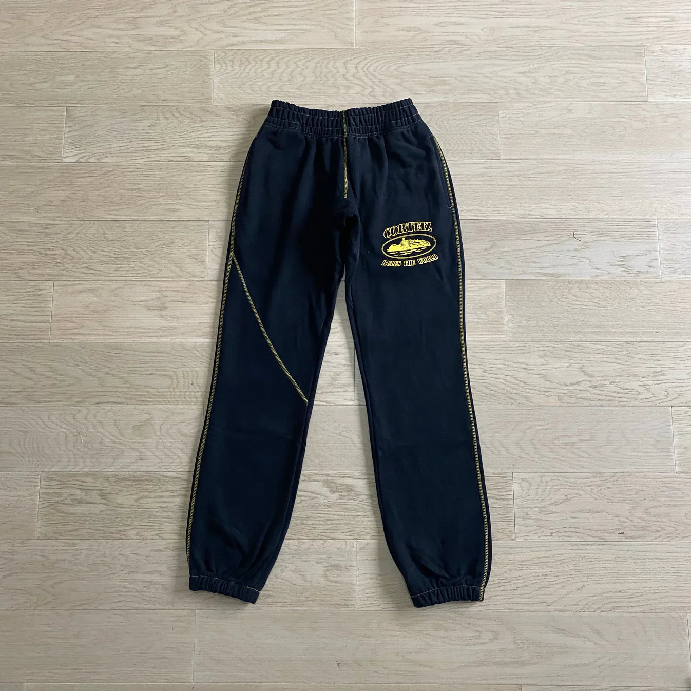CORTEIZ Alcatraz Jogging Pants - Black/Yellow