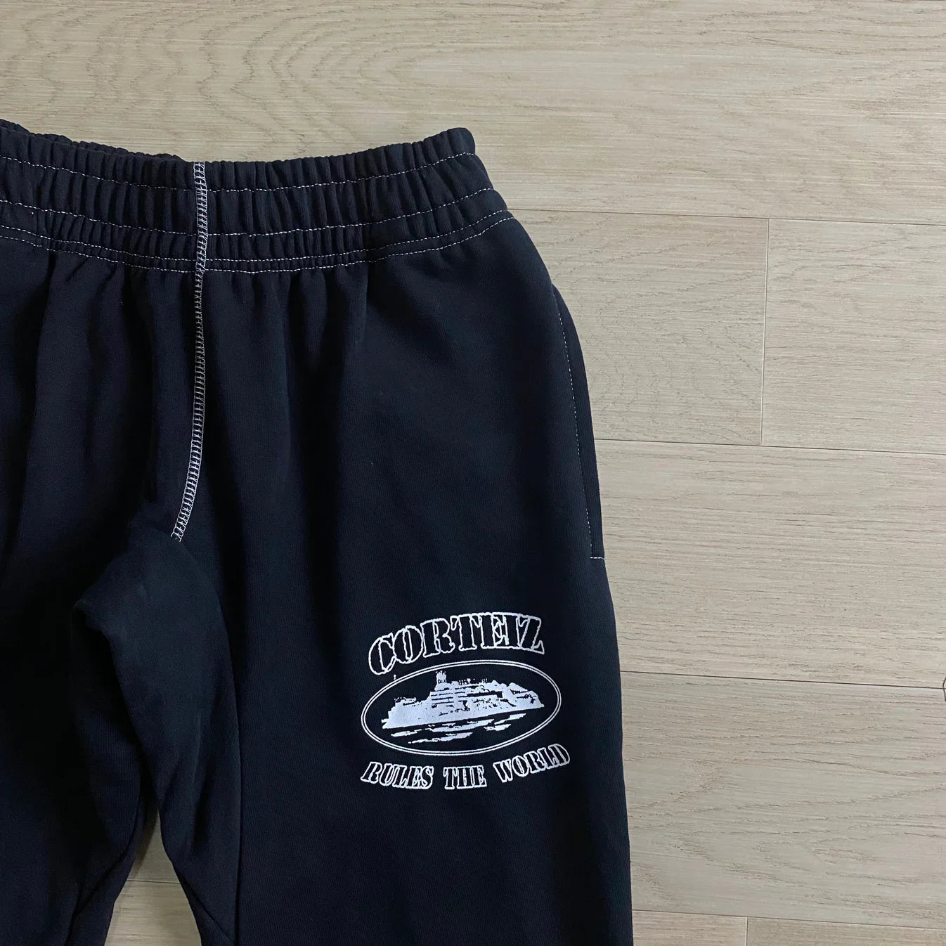 CORTEIZ Alcatraz Jogging Pants - Black/White