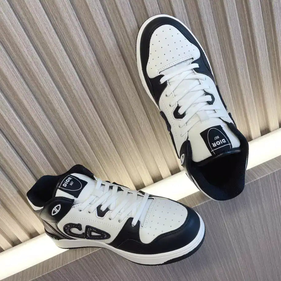 Dior B57 Mid-Top Sneakers - White/Black