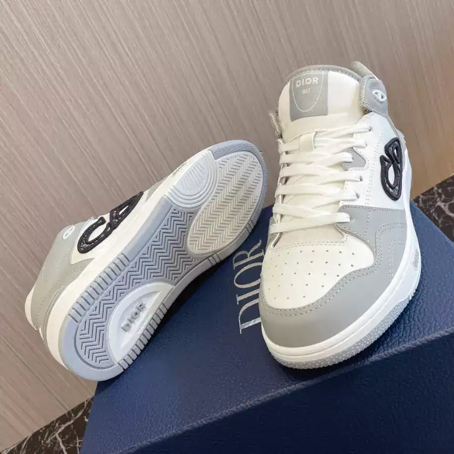 Dior B57 Mid-Top Sneaker - White/Grey
