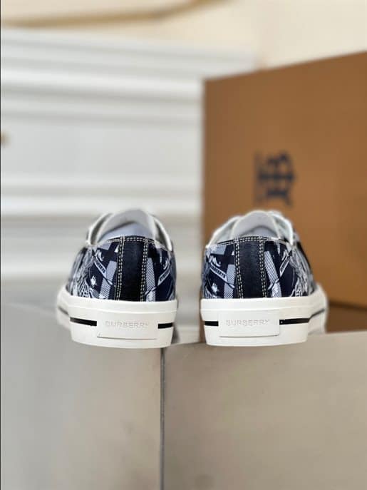 Burberry Low Top Sneakers - Blue Pattern