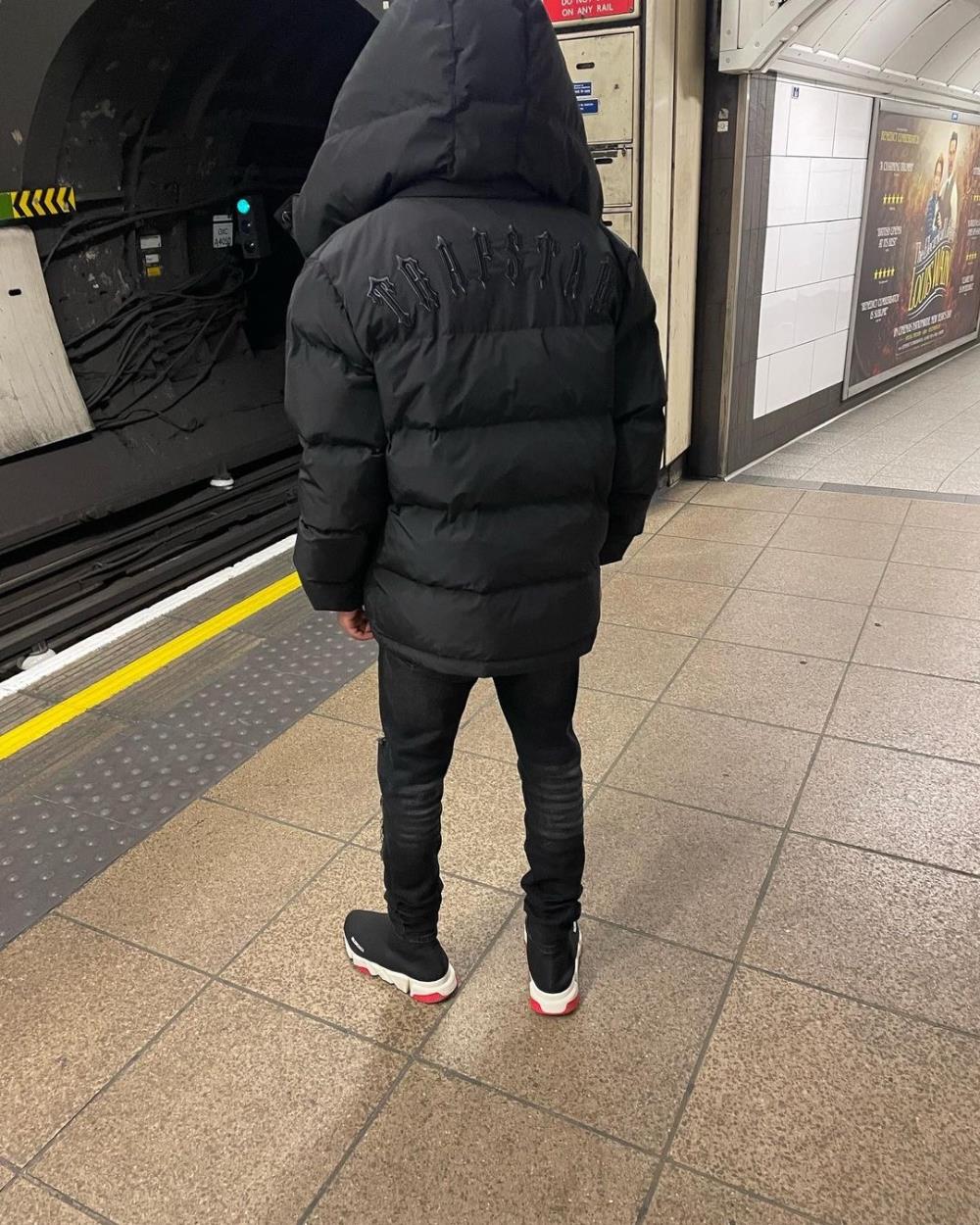 Trapstar Irongate Detachable Hood Jacket - Dark Metal Buckle