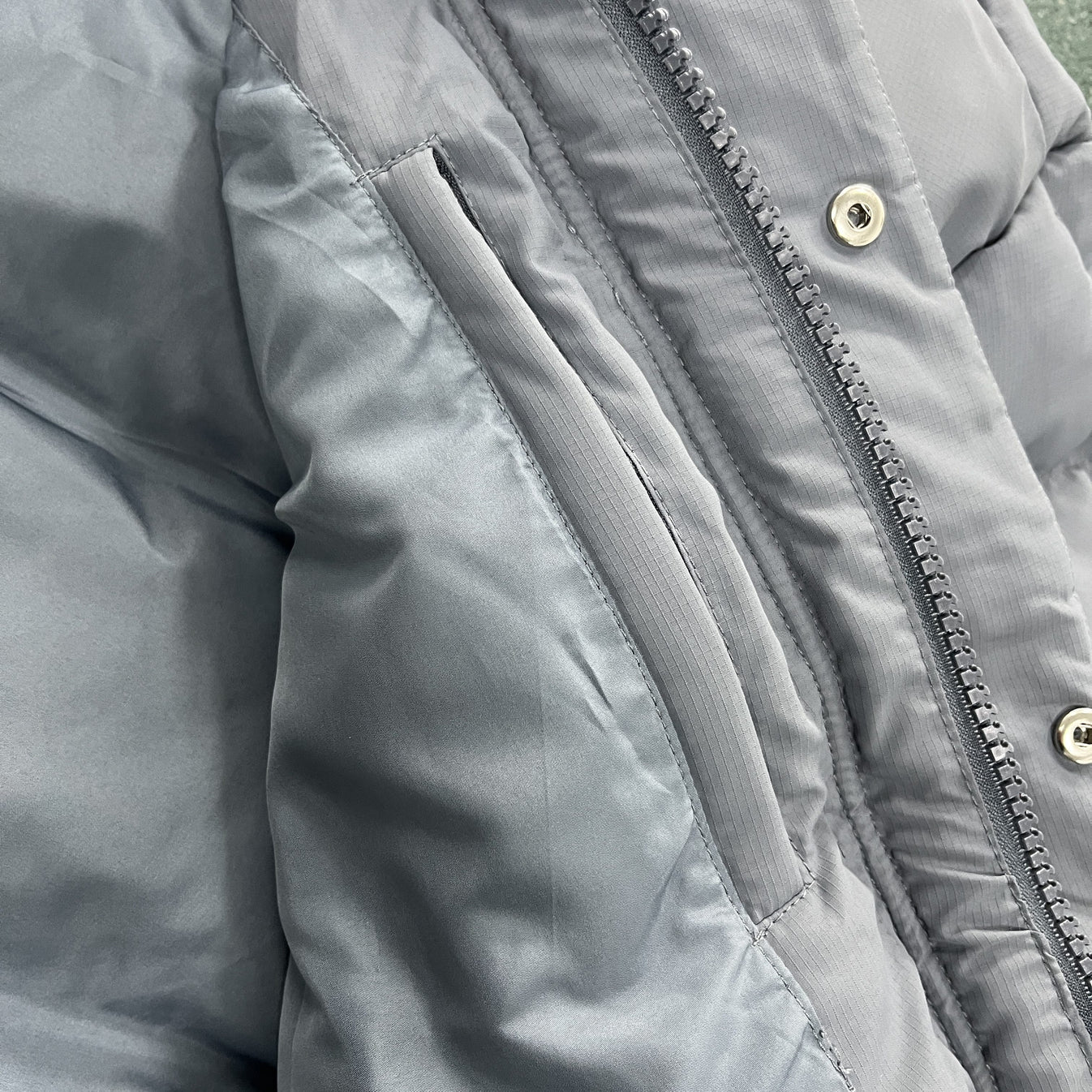 Trapstar Decoded 2.0 Hooded Puffer Jacket - Grey