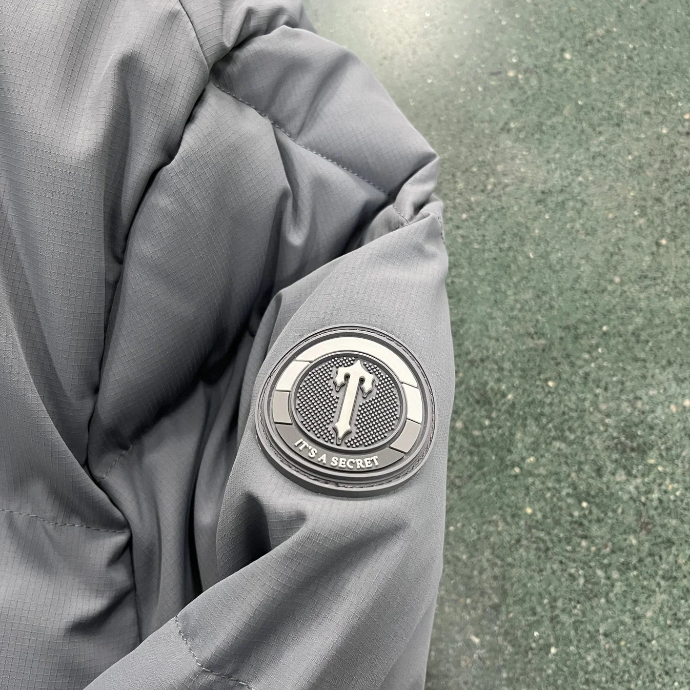 Trapstar Decoded 2.0 Hooded Puffer Jacket - Grey