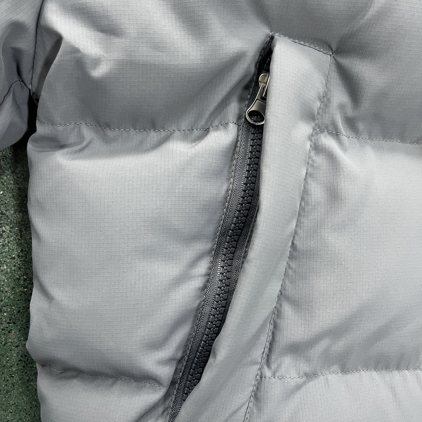 Trapstar Decoded 2.0 Hooded Puffer Jacket - Grey