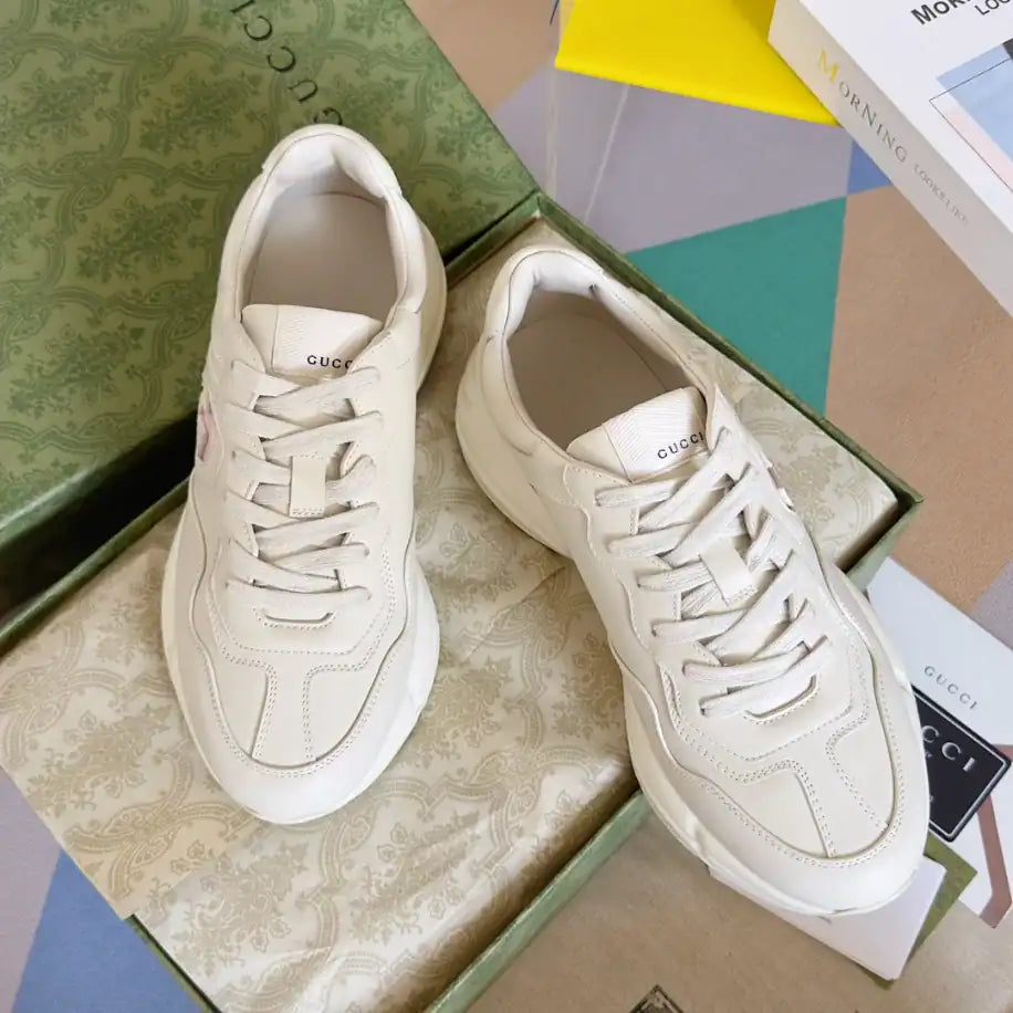 Gucci Rhyton Sneakers - Beige