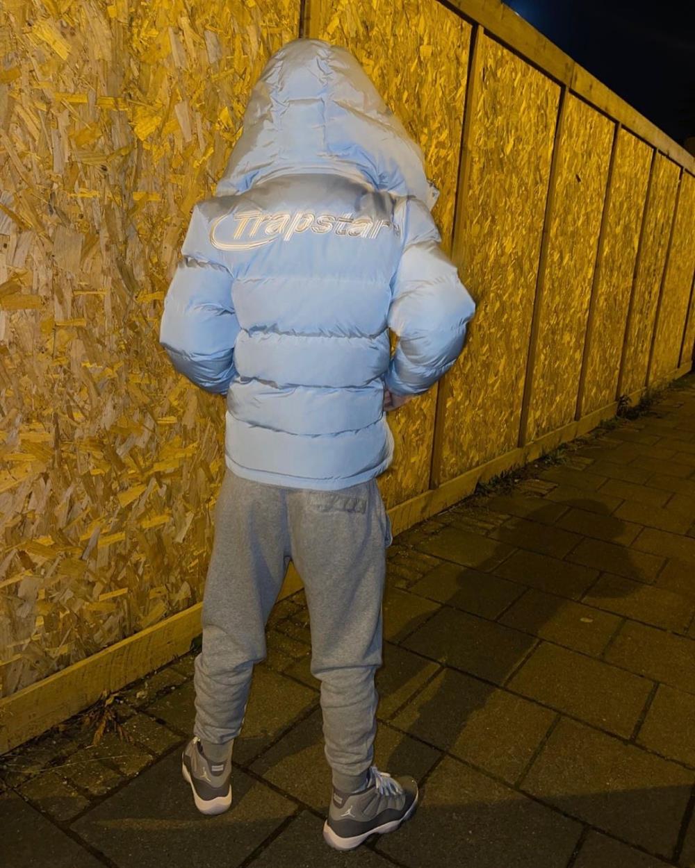Trapstar Hyperdrive Detachable Hooded Puffer Jacket - Ice Blue