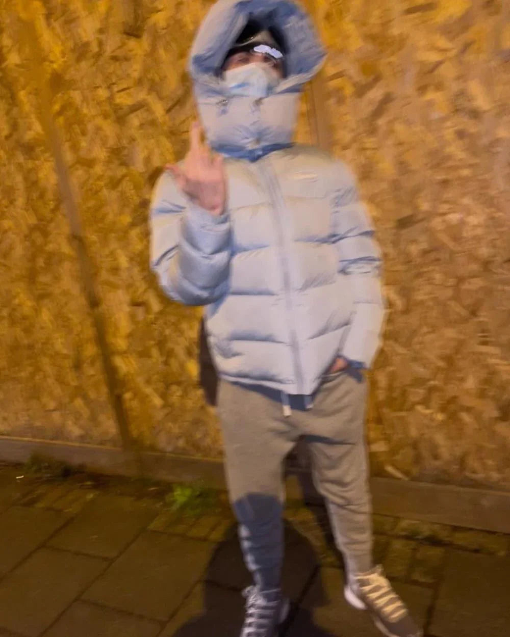 Trapstar Hyperdrive Detachable Hooded Puffer Jacket - Ice Blue