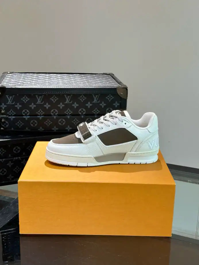 LV Trainer Sneakers - Beige/Brown