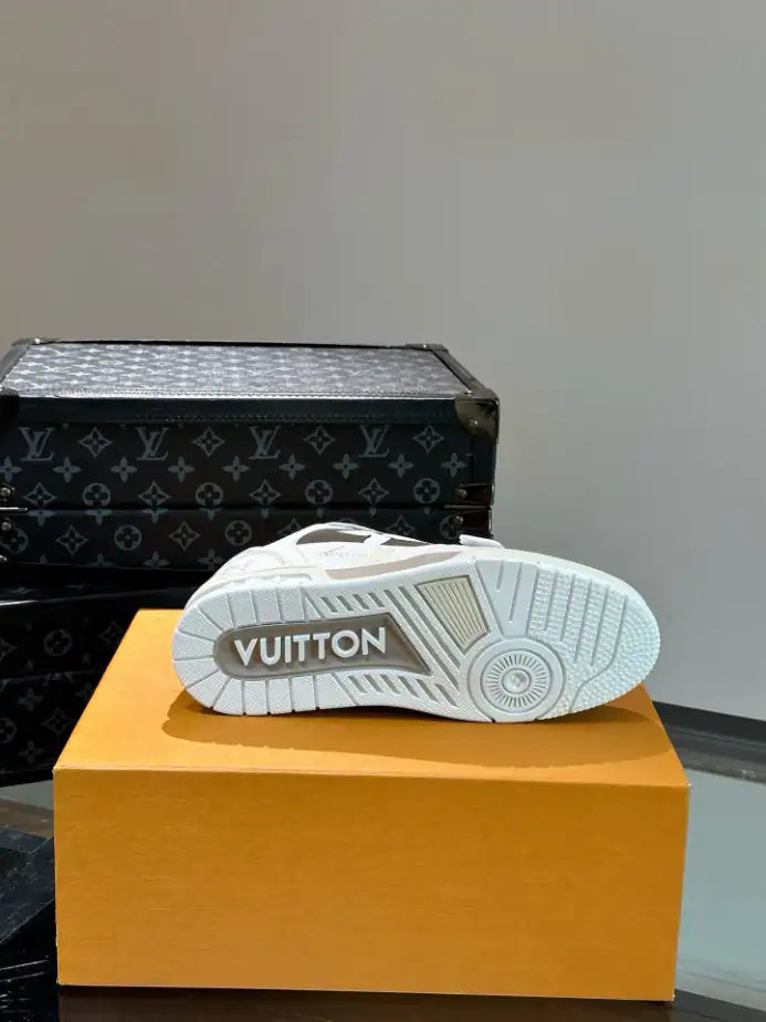 LV Trainer Sneakers - Beige/Brown