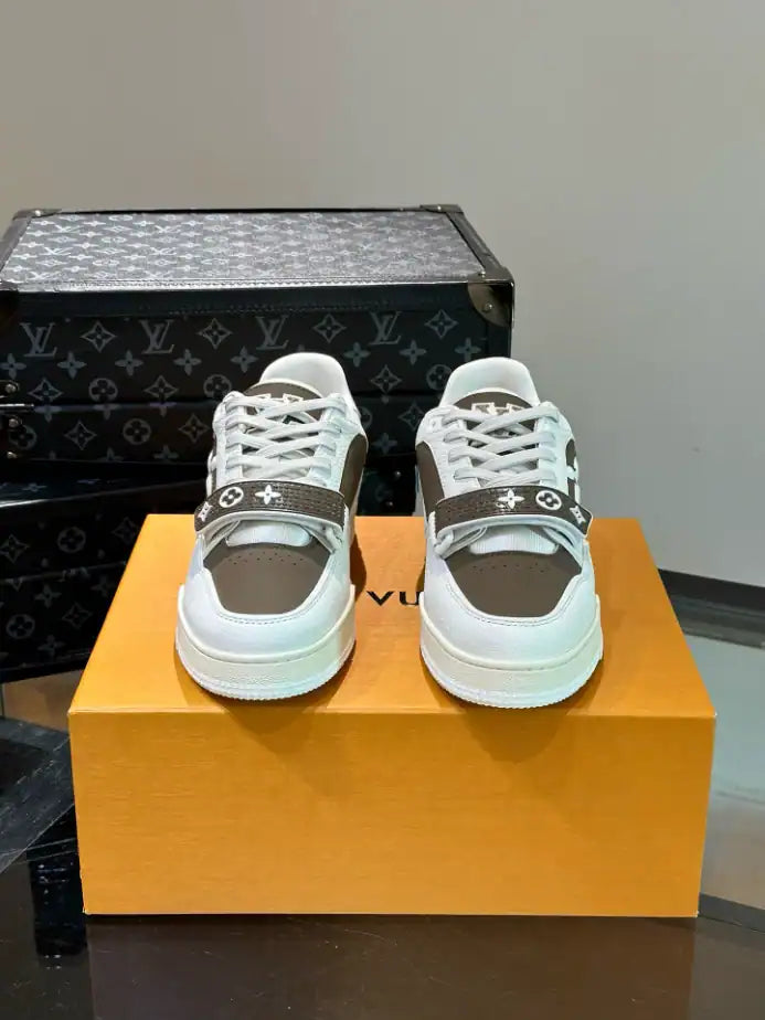 LV Trainer Sneakers - Beige/Brown