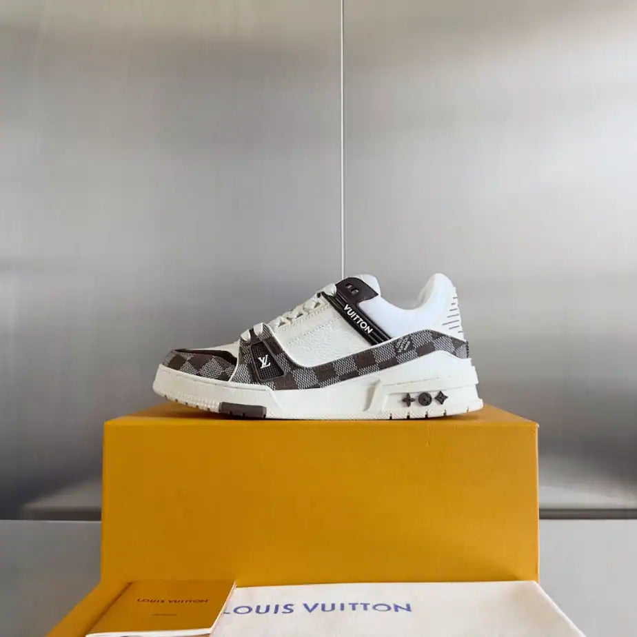 LV Damier Sneakers - White/Brown