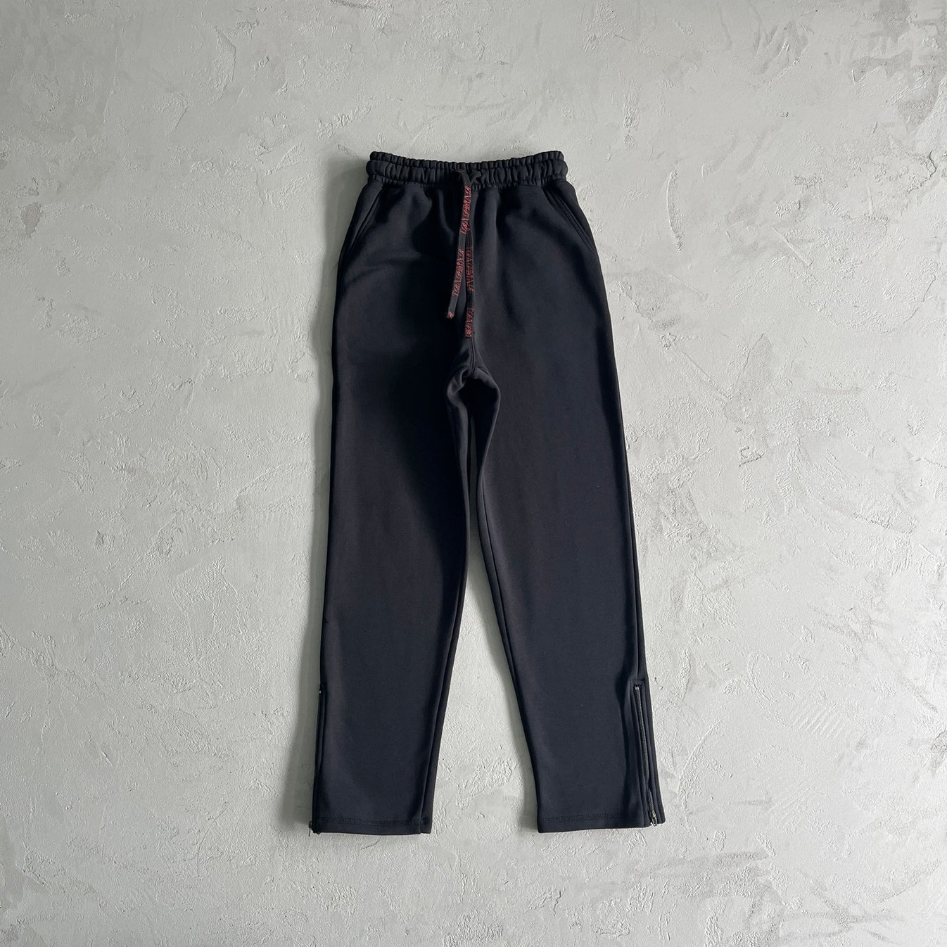 Trapstar Script Zip Through Tracksuit - Black/Red