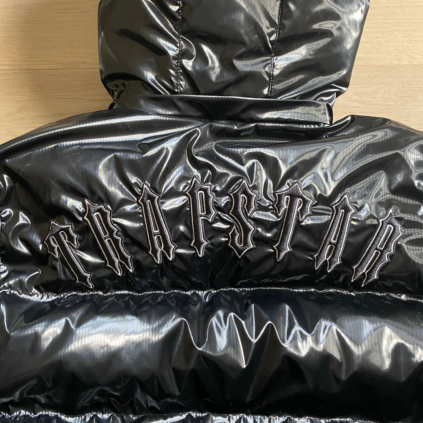 Trapstar Irongate Arch Puffer Jacket - Glossy Black